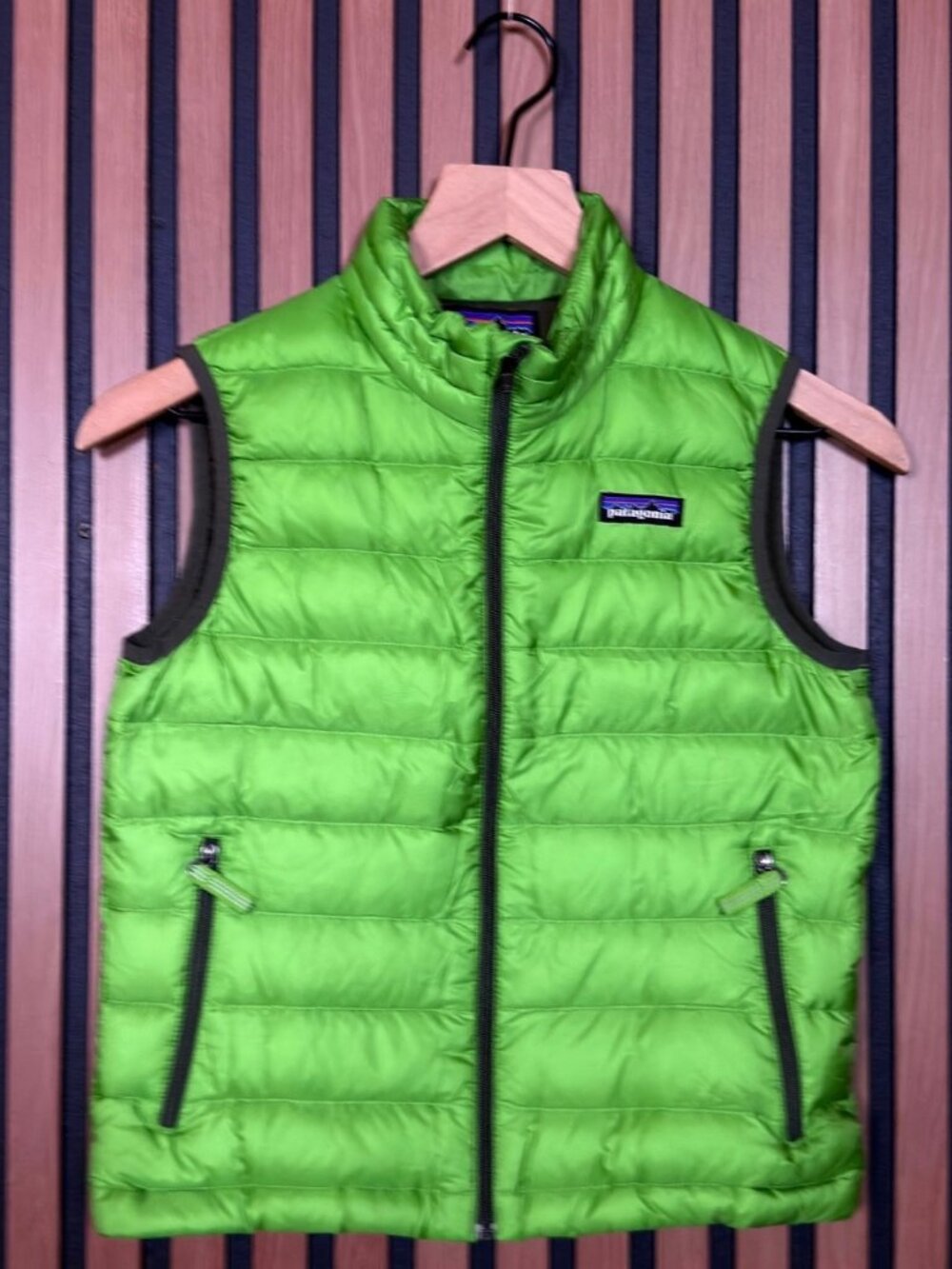 Patagonia Vest Small (7-8) Boys Green Puffer Down Black Trim Full Zip Poly